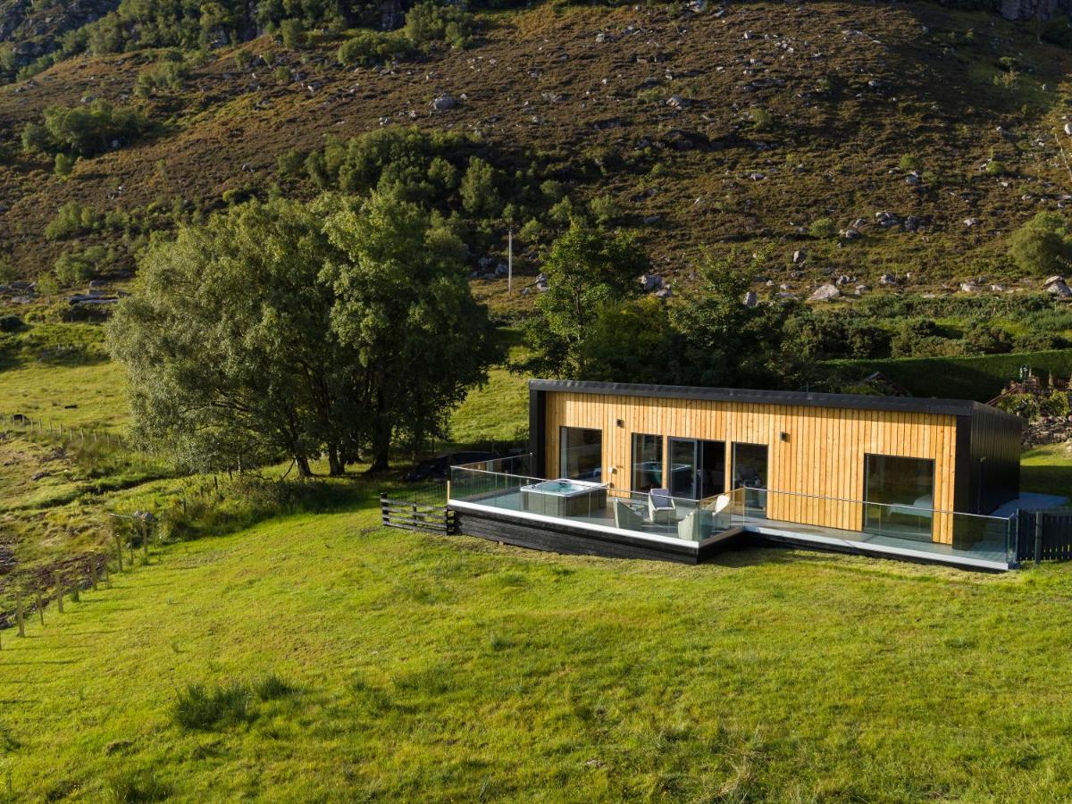 Birches Lodge With Hot Tub Dundonnell Zewnętrze zdjęcie
