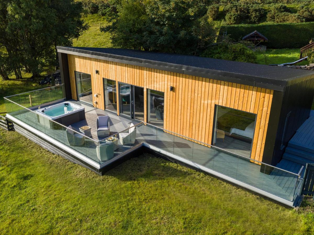 Birches Lodge With Hot Tub Dundonnell Zewnętrze zdjęcie