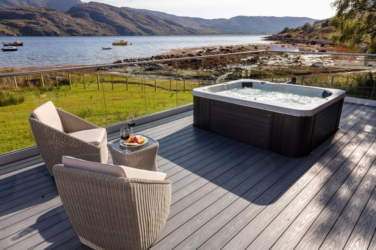 Birches Lodge With Hot Tub Dundonnell Zewnętrze zdjęcie