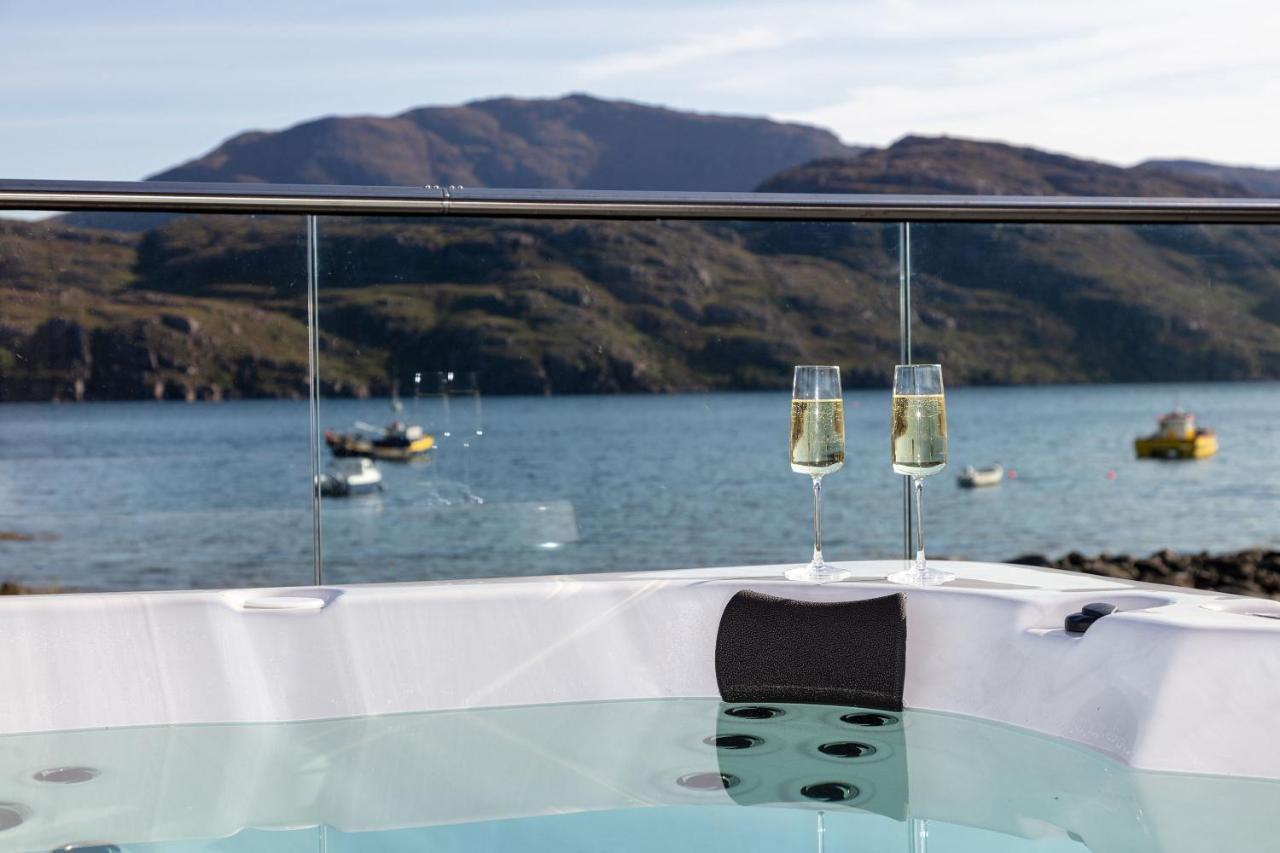 Birches Lodge With Hot Tub Dundonnell Zewnętrze zdjęcie