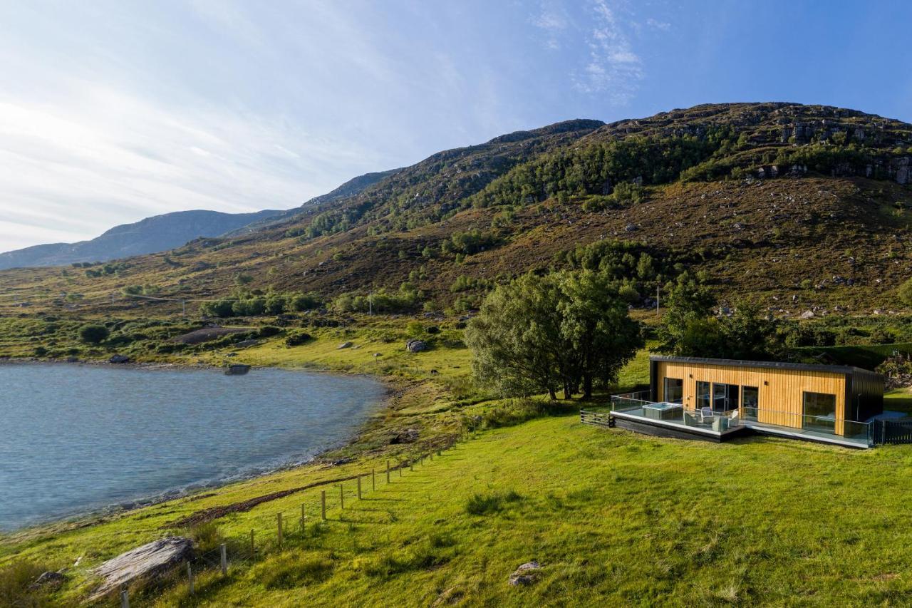 Birches Lodge With Hot Tub Dundonnell Zewnętrze zdjęcie