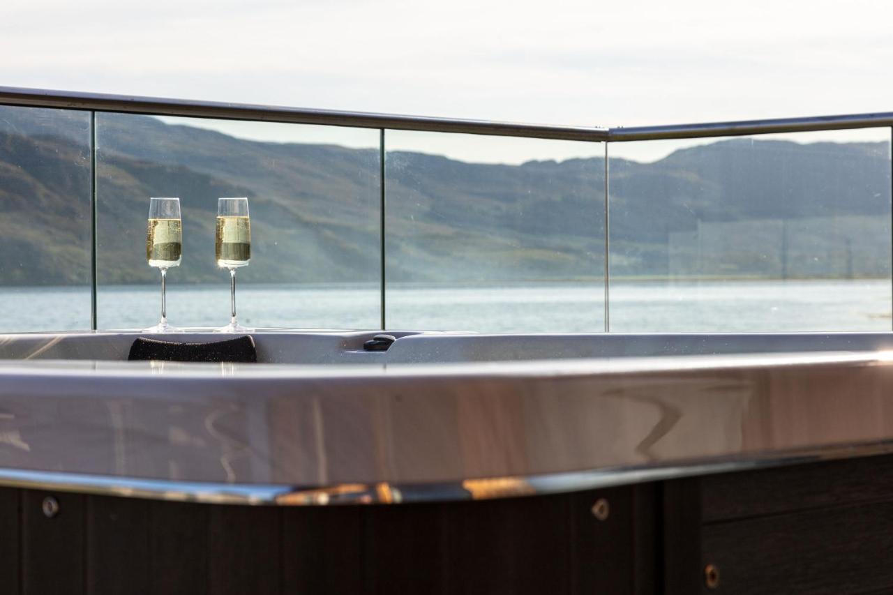 Birches Lodge With Hot Tub Dundonnell Zewnętrze zdjęcie